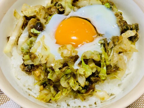 キャベツとしじみの岩のりバター丼